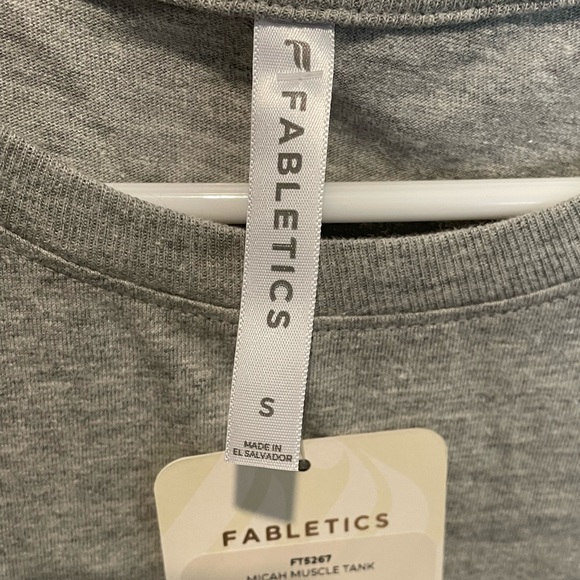 NWT Fabletics Muscle Tee - Picture 3 of 4